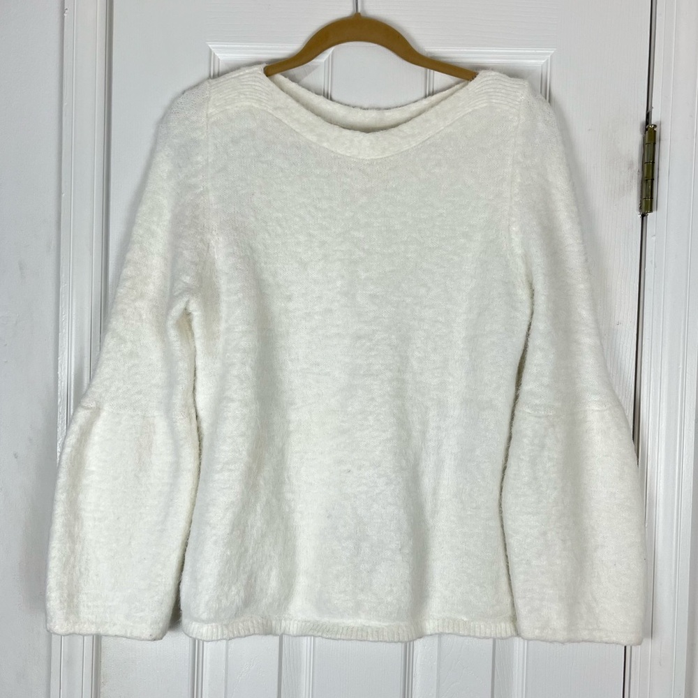 Lauren Conrad Women’s Fuzzy White Pullover Bell Sleeve Sweater